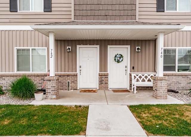 Property at 742 Trails End St, Idaho Falls, ID 83402, 3 beds, 2.5 baths