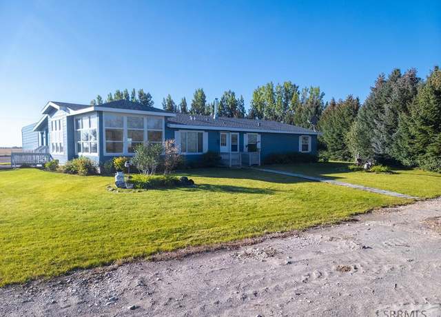 Property at 2295 N 3000 W, Arco, ID 83213, 3 beds, 2 baths