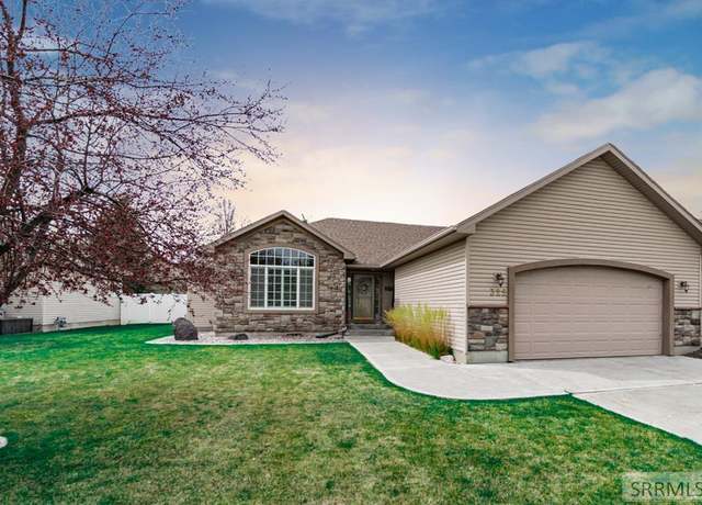 Property at 325 Tapitio Dr, Idaho Falls, ID 83401, 4 beds, 3 baths