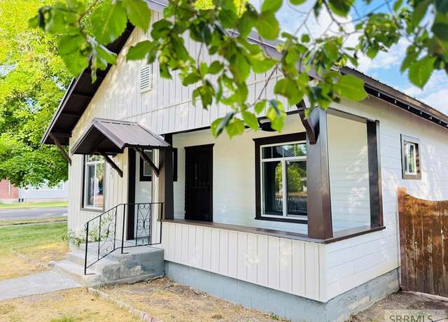 Property at 327 N University Ave, Blackfoot, ID 83221, 3 beds, 1 bath