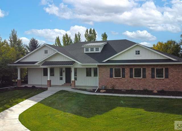 Property at 4932 E 1st St, Idaho Falls, ID 83401, 4 beds, 3.5 baths