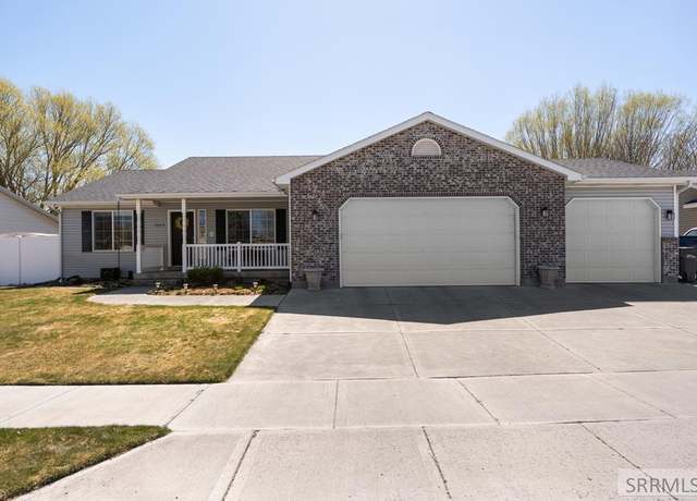 Property at 3009 Simon St, Idaho Falls, ID 83402, 5 beds, 3.5 baths