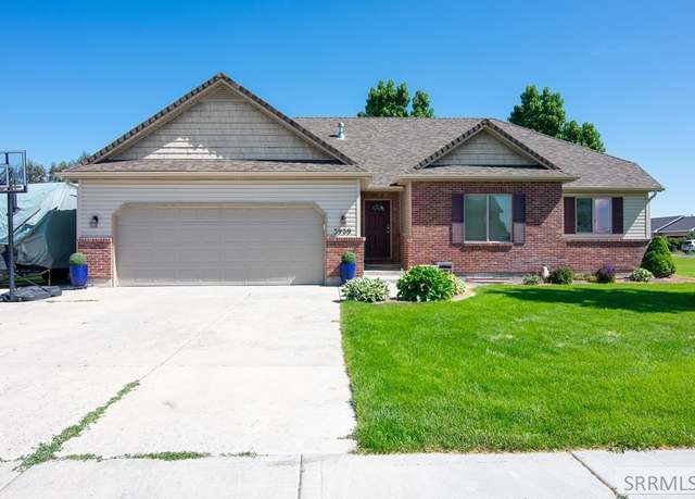 Property at 3939 Deer Stream Dr, Idaho Falls, ID 83401, 6 beds, 3 baths
