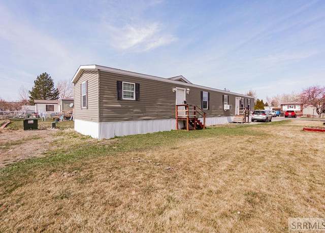 Property at 3612 W Elswood Dr, Idaho Falls, ID 83402, 2 beds, 2 baths