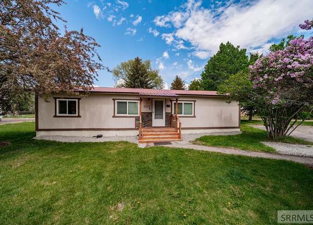 Property at 3324 W 5200 S, Rexburg, ID 83440, 3 beds, 2 baths