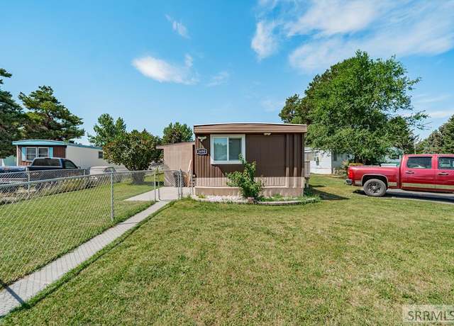 Property at 3490 E Elswood Dr, Idaho Falls, ID 83402, 3 beds, 2 baths