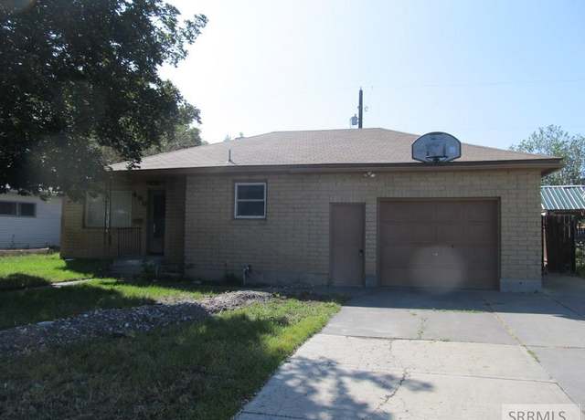 Property at 480 Lincoln Dr, Idaho Falls, ID 83401, 3 beds, 2 baths