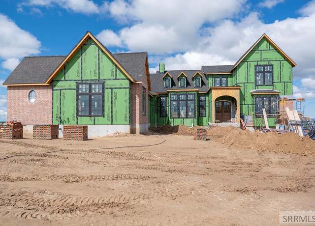 Property at 3164 Granger St, Ammon, ID 83406, 6 beds, 4 baths