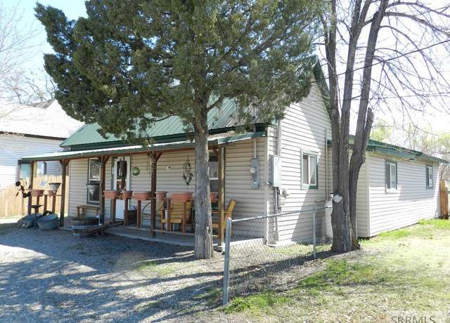 Property at 109 Lena St, Salmon, ID 83467, 3 beds, 1 bath