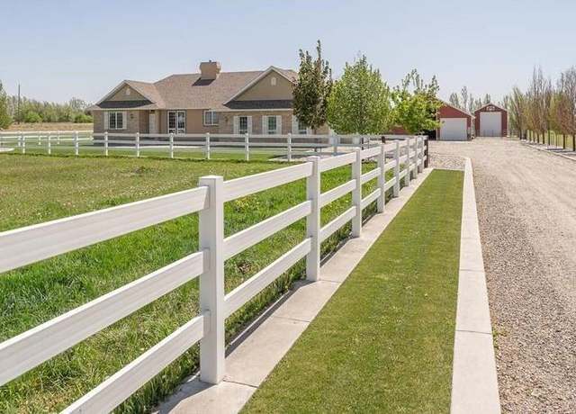 Property at 709 E 800 N, Firth, ID 83236, 4 beds, 2.5 baths