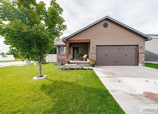 Property at 998 E Jaylee Dr, Rigby, ID 83442, 5 beds, 3 baths
