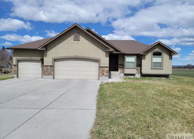 Property at 2405 E 500 N, St Anthony, ID 83445, 6 beds, 2 baths