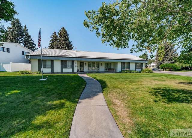 Property at 2202 Balboa Dr, Idaho Falls, ID 83404, 4 beds, 3 baths