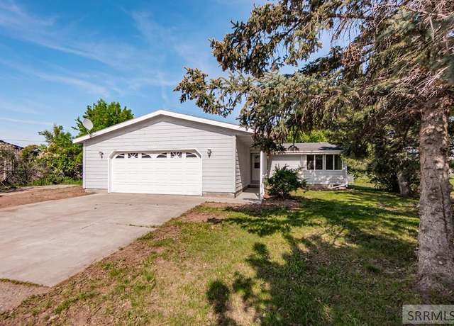 Property at 3210 N Main St, Iona, ID 83427, 3 beds, 2 baths