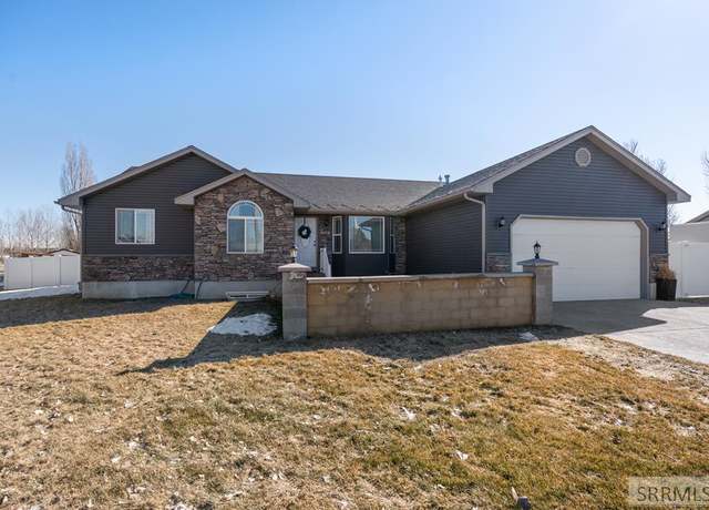 Property at 713 S Newgate Dr, Ammon, ID 83406, 5 beds, 3 baths