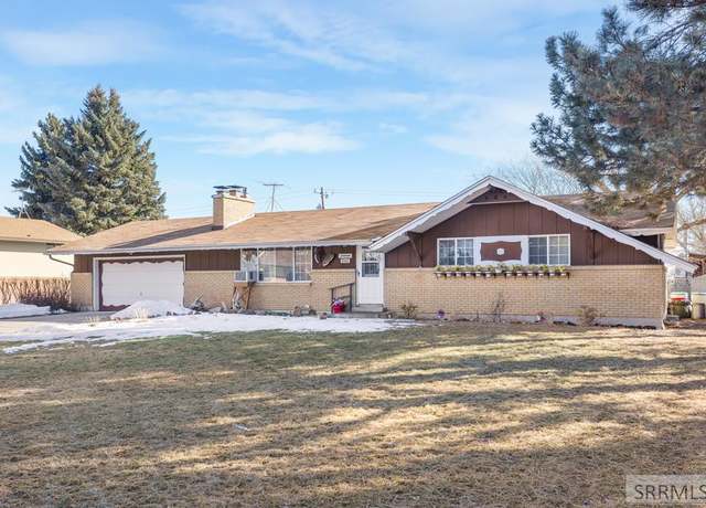 Property at 3560 E Georgia Ln, Ammon, ID 83406, 4 beds, 3 baths