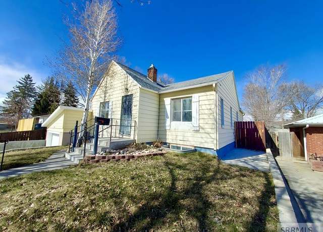 Property at 944 J St, Idaho Falls, ID 83402, 4 beds, 2.5 baths