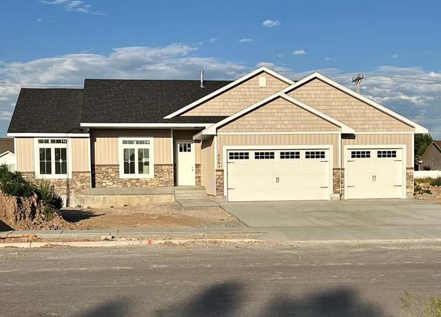 Property at 6203 Maggie Dr, Idaho Falls, ID 83402, 3 beds, 2 baths
