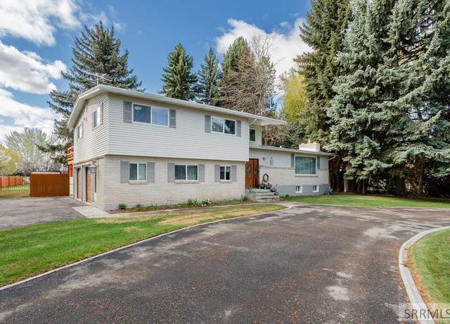 Property at 2803 W 17 S, Idaho Falls, ID 83402, 4 beds, 3.5 baths