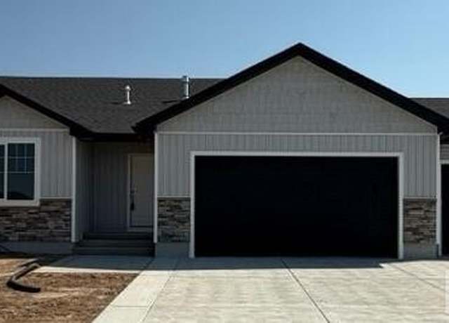 Property at 5985 Maggie Dr, Idaho Falls, ID 83402, 6 beds, 3 baths