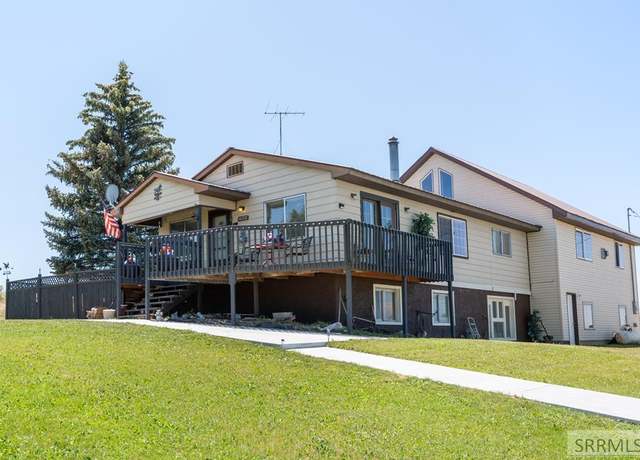 Property at 1225 N 885 E, Shelley, ID 83274, 5 beds, 3 baths