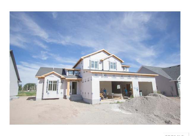 Property at 4565 Blackstone Dr, Idaho Falls, ID 83404, 5 beds, 3.5 baths