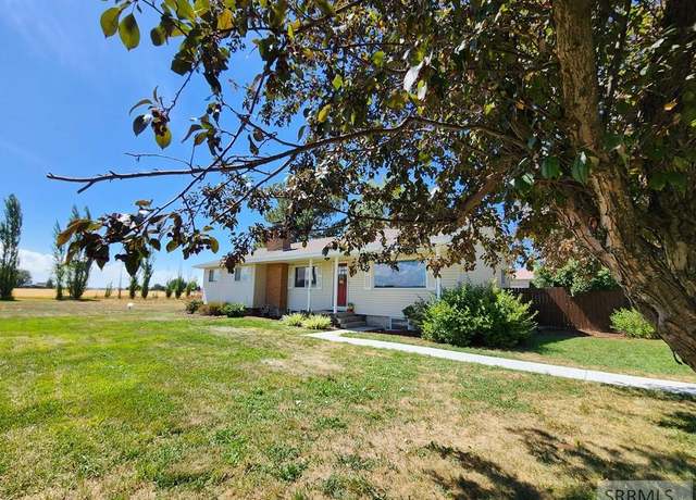 Property at 1524 N 600 E, Shelley, ID 83274, 5 beds, 2 baths