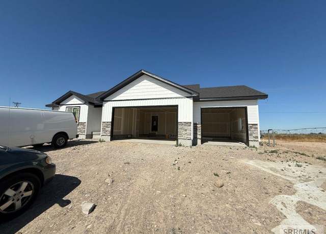 Property at 5954 Macrae Dr, Idaho Falls, ID 83401, 6 beds, 3 baths