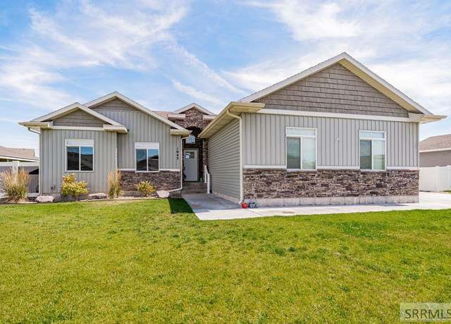 Property at 1043 Diamond Dr, Ammon, ID 83406, 6 beds, 3 baths