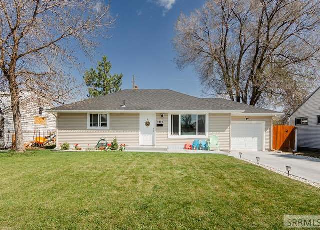 Property at 1315 SE Bonneville Dr, Idaho Falls, ID 83404, 4 beds, 1.5 baths