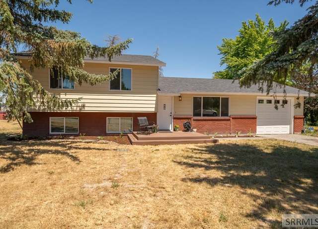 Property at 3815 E 200 N, Rigby, ID 83442, 4 beds, 2 baths