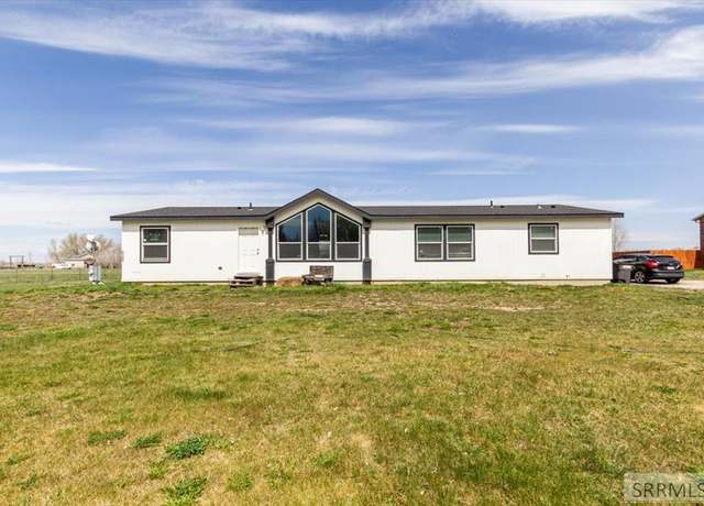 Property at 4143 E 700 N, Rigby, ID 83442, 4 beds, 2 baths