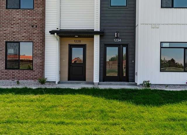 Property at 1228 Meadow Edge Ct, Idaho Falls, ID 83402, 3 beds, 2.5 baths