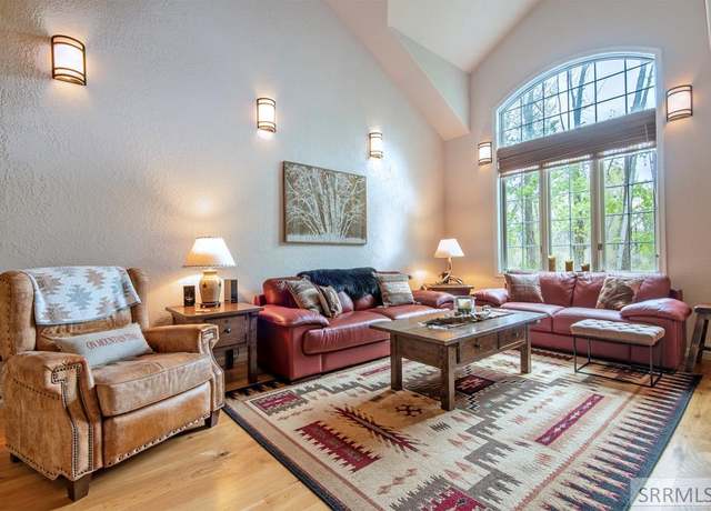 Property at 125 Cobblecreek Ln #75, Driggs, ID 83422, 3 beds, 2.5 baths