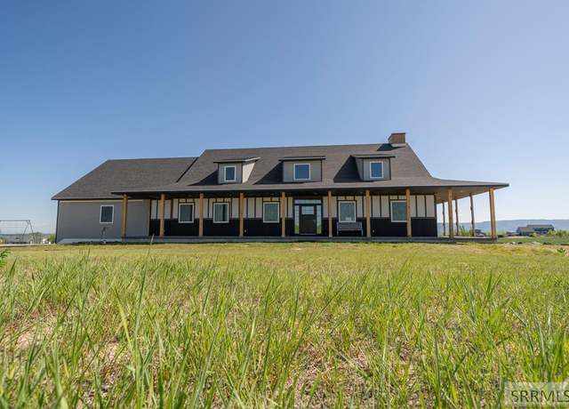 Property at 12027 E 101 N, Idaho Falls, ID 83401, 4 beds, 3.5 baths