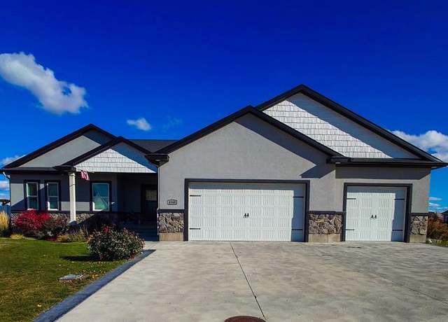 Property at 4348 N Harley Dr, Idaho Falls, ID 83401, 6 beds, 3 baths