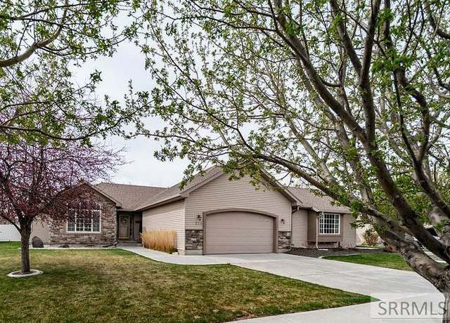 Property at 325 Tapitio Dr, Idaho Falls, ID 83401, 4 beds, 3 baths