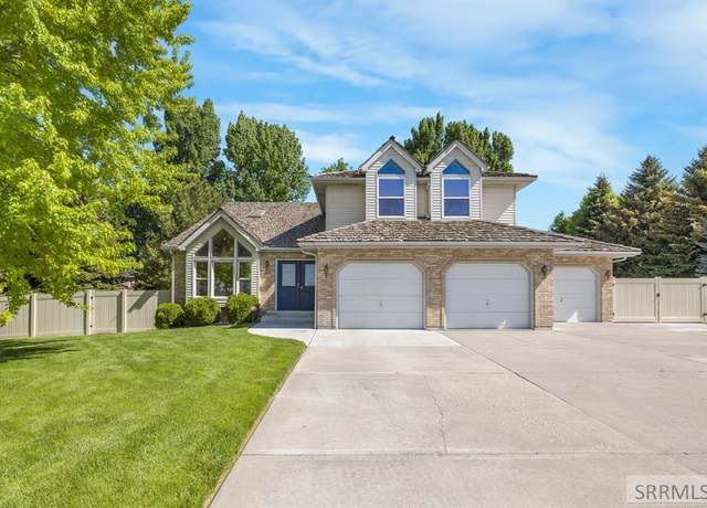 Property at 2942 W 17th S, Idaho Falls, ID 83402, 4 beds, 3.5 baths