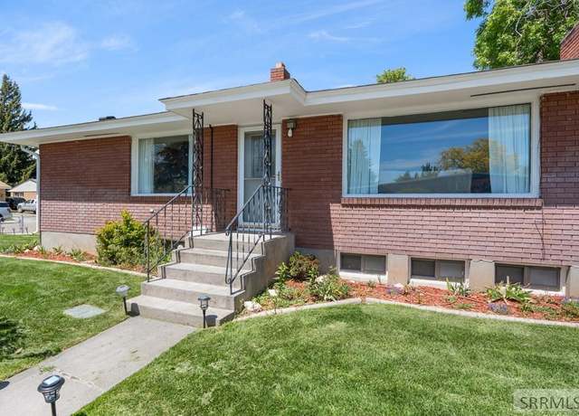 Property at 2085 Sequoia Dr, Idaho Falls, ID 83401, 4 beds, 2 baths