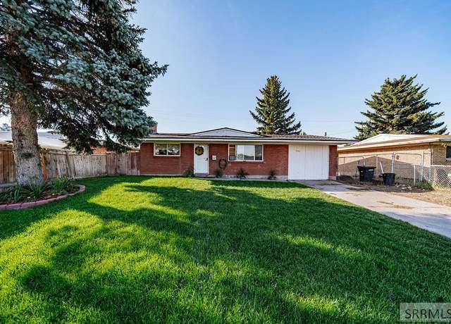Property at 2680 E 17th St, Idaho Falls, ID 83401, 5 beds, 2 baths