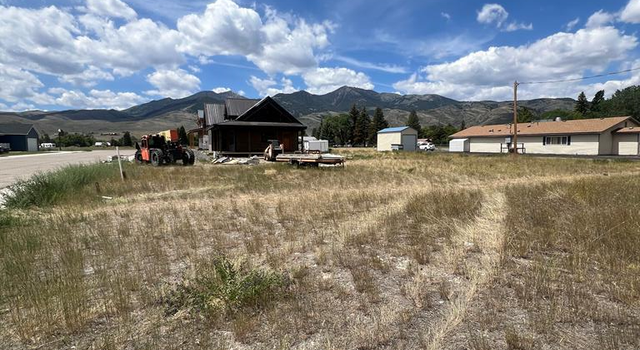 Photo of 113 Trego Ct, Mackay, ID 83251