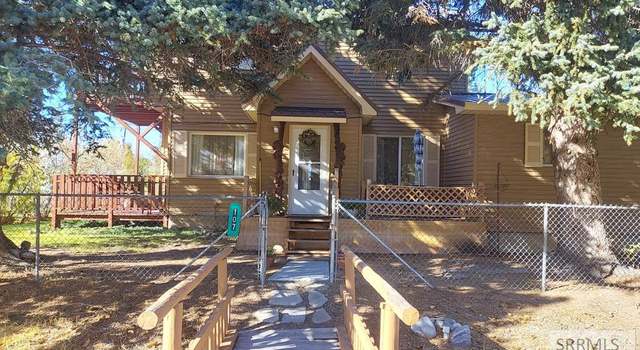 Photo of 107 Center St, Dubois, ID 83423