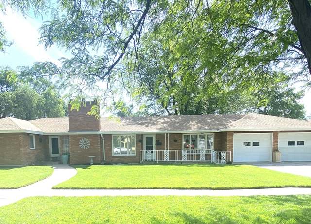 Property at 1306 N Main St, Garden City, KS 67846, 2 beds, 2 baths