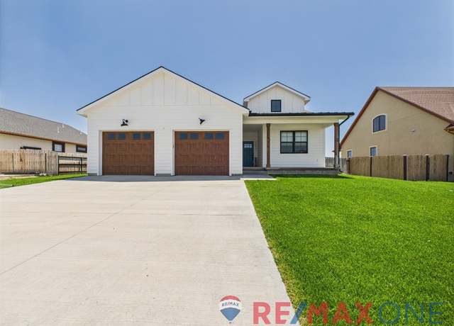 Property at 2234 Stetson Way, Garden City, KS 67846, 4 beds, 2.5 baths