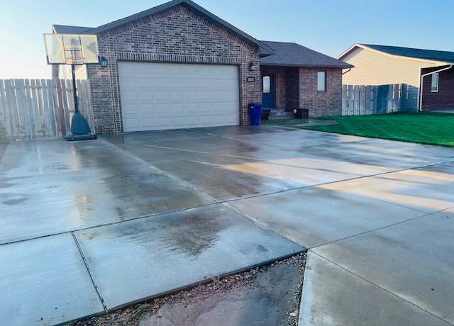 Property at 2271 Idlewild Way, Garden City, KS 67846, 5 beds, 3 baths