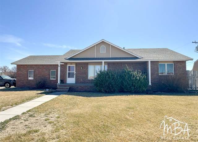 Property at 101 Jo Ella Dr, Holcomb, KS 67851, 4 beds, 3 baths