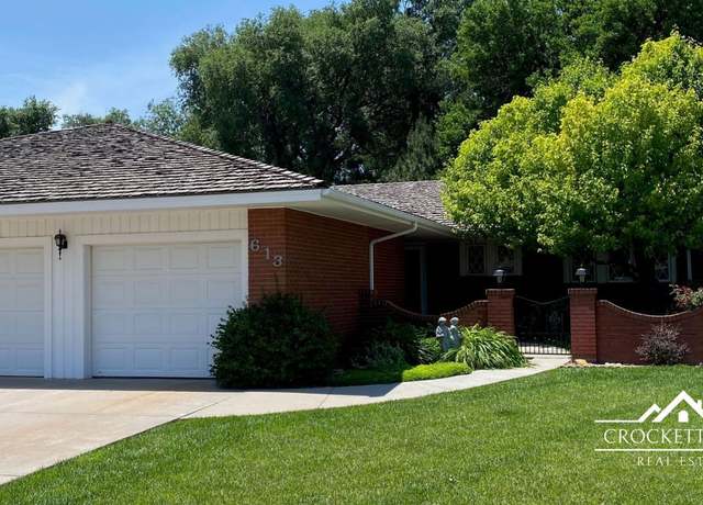 Property at 613 Magnolia St, Garden City, KS 67846, 2 beds, 3 baths