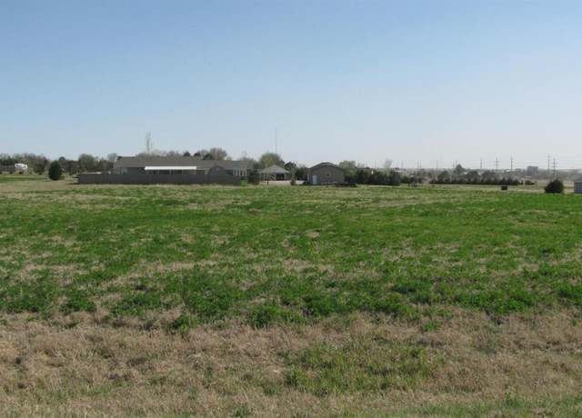 Property at 4880 Leonard Cir, Garden City, KS 67846