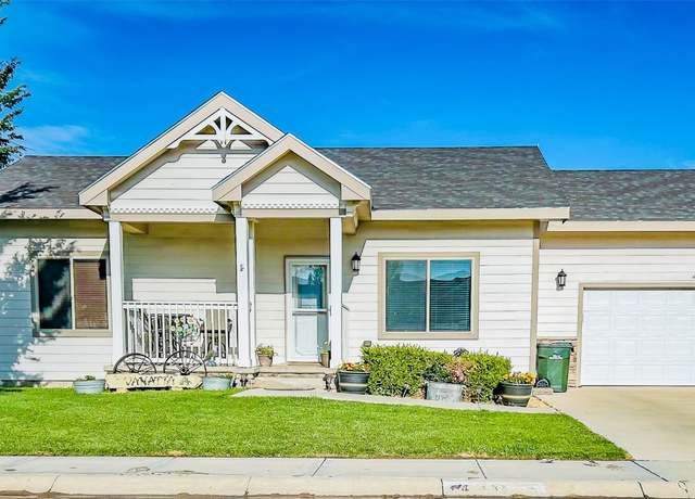 Property at 431 Susan St, Garden City, KS 67846, 4 beds, 3 baths