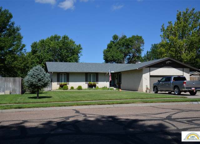 Property at 1705 N Anderson St, Garden City, KS 67846, 4 beds, 3 baths